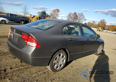 2010 Honda Civic Lx из США, поврежденный, VIN 2HGFA1F51AH553755